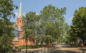 5 Personen Altbau Nahe Kurfuerstendamm - Shakespeare